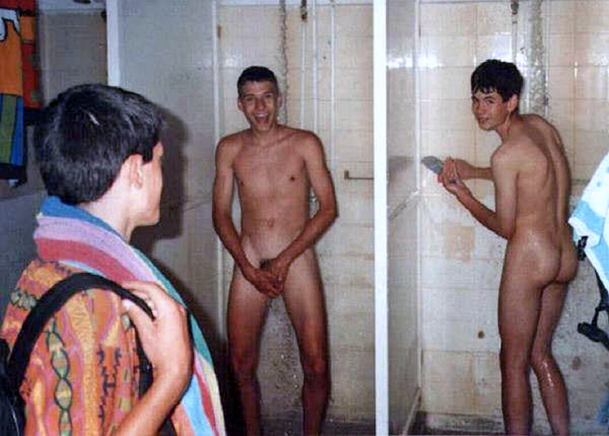 public shower videos - lady gaga nakid mom pov paulina