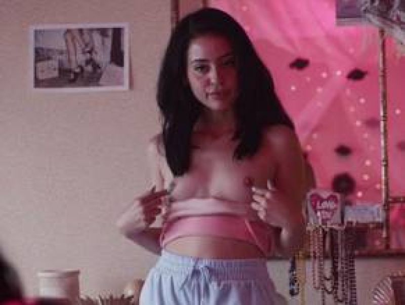alexa demie nuse comte robert alexa demie nuse