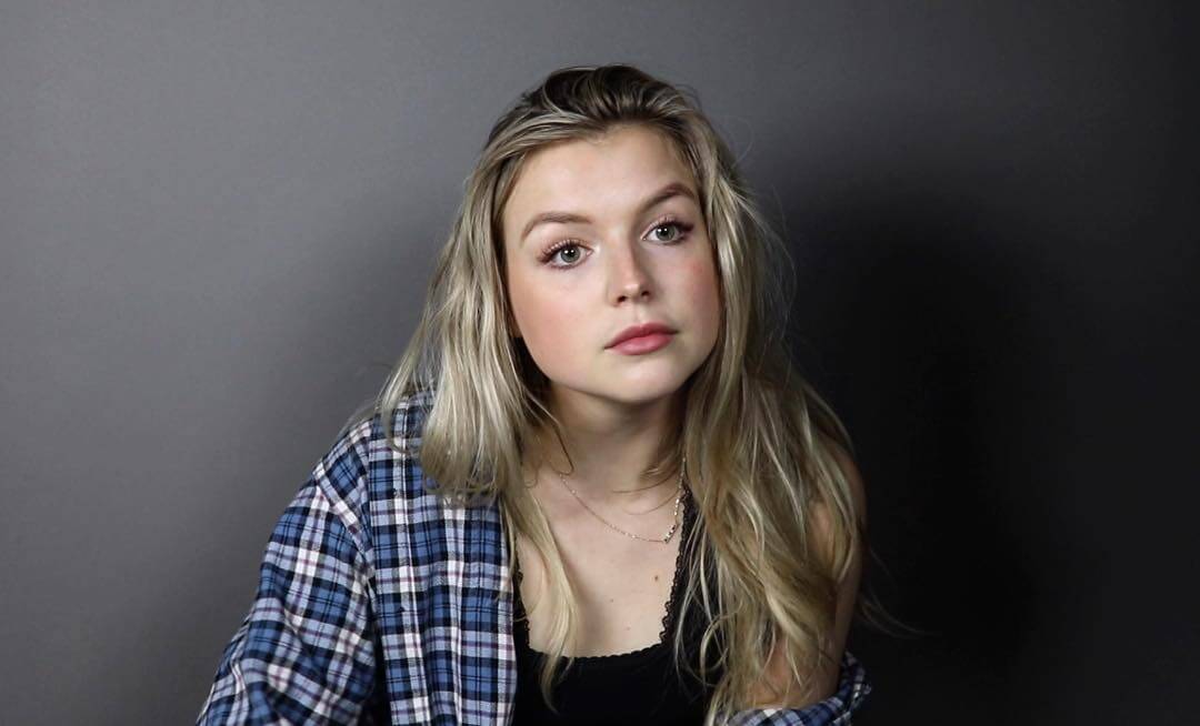 anna grace barlow nude - legendarylootz leaked lyna perez live stream