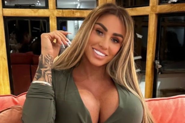 charlie housand like small frame huge tits photo cristal bradley recommends small frame huge tits pic