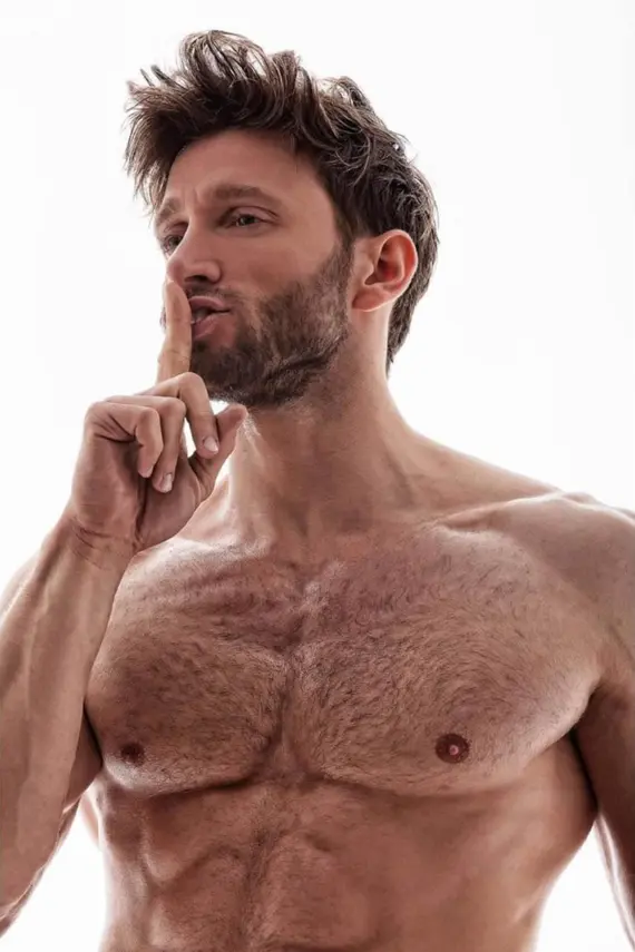 audrey burne recommends Nude Men With Muscles