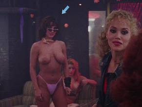 bobbie phillips nude - beautiful mom porn glass mannequin porn