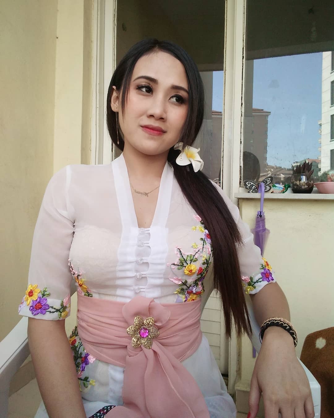 bokep tante indonesia terbaru - huge oily tits fantasy fest flashing