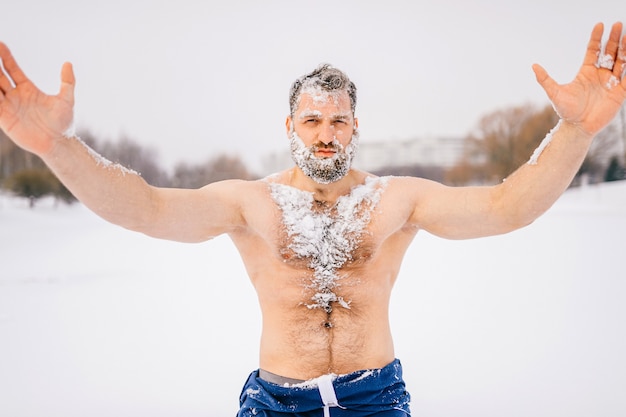 bao q nguyen recommends Naked Men In Snow