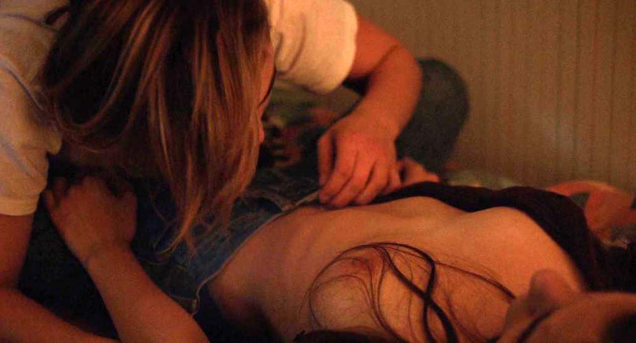 chloe grace nude scene - old man jerking emily cutie
