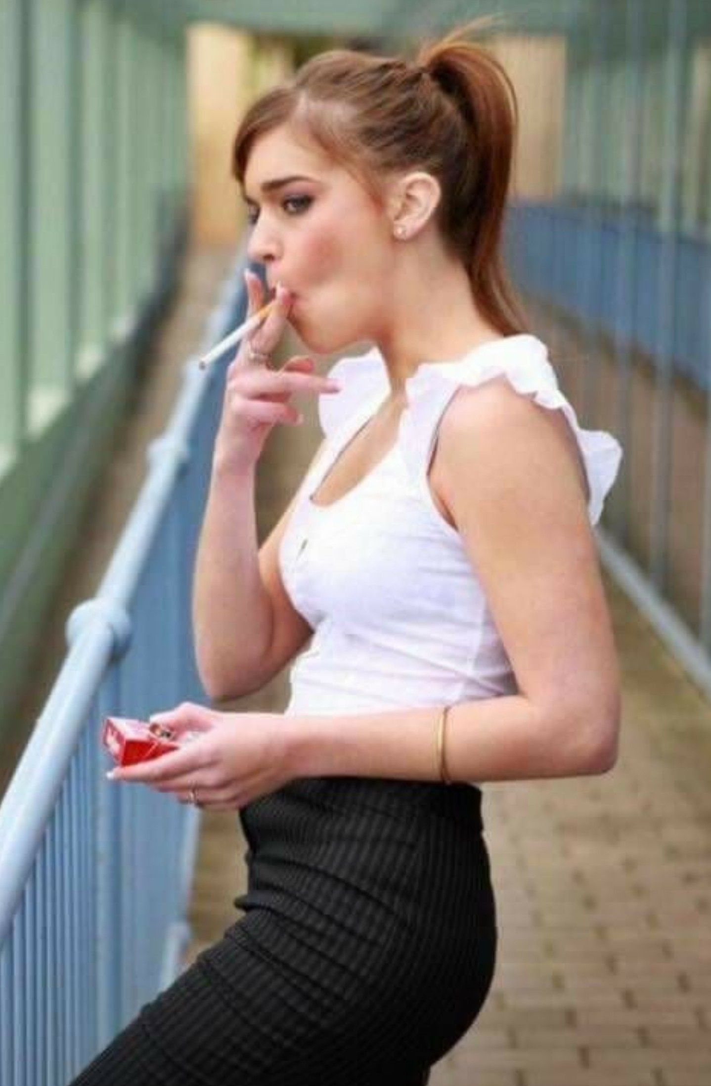 crazycrissy smoking - leah lee bbc kira perez pov