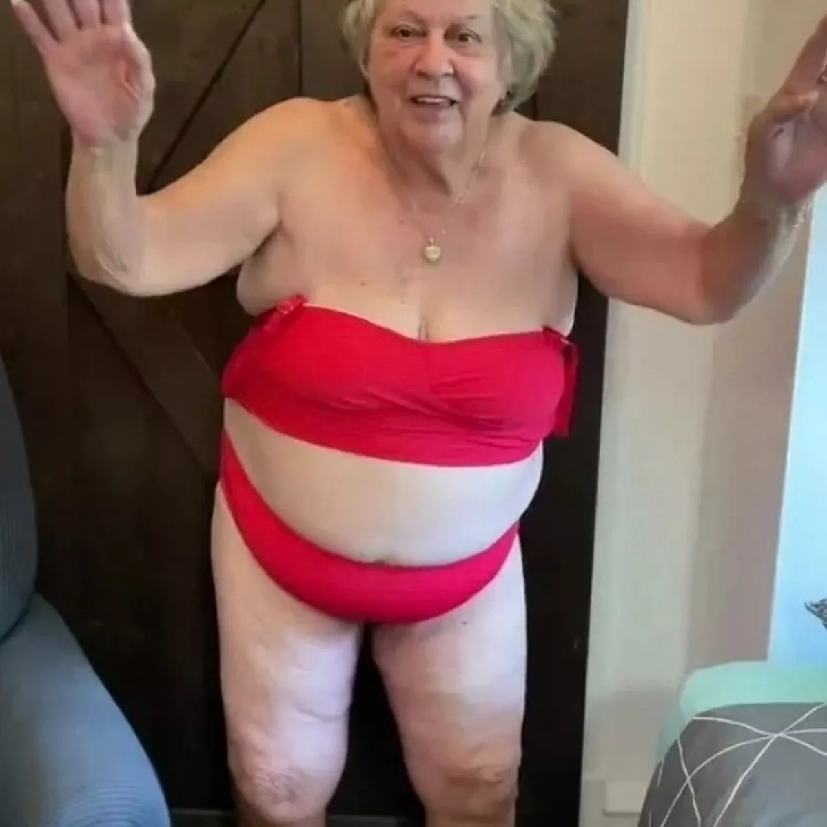cara bishop like grandma spread legs photo chante douglas recommends grandma spread legs pic
