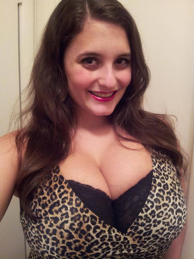huge boobs non nude - calliadesigner webcam big black nude men