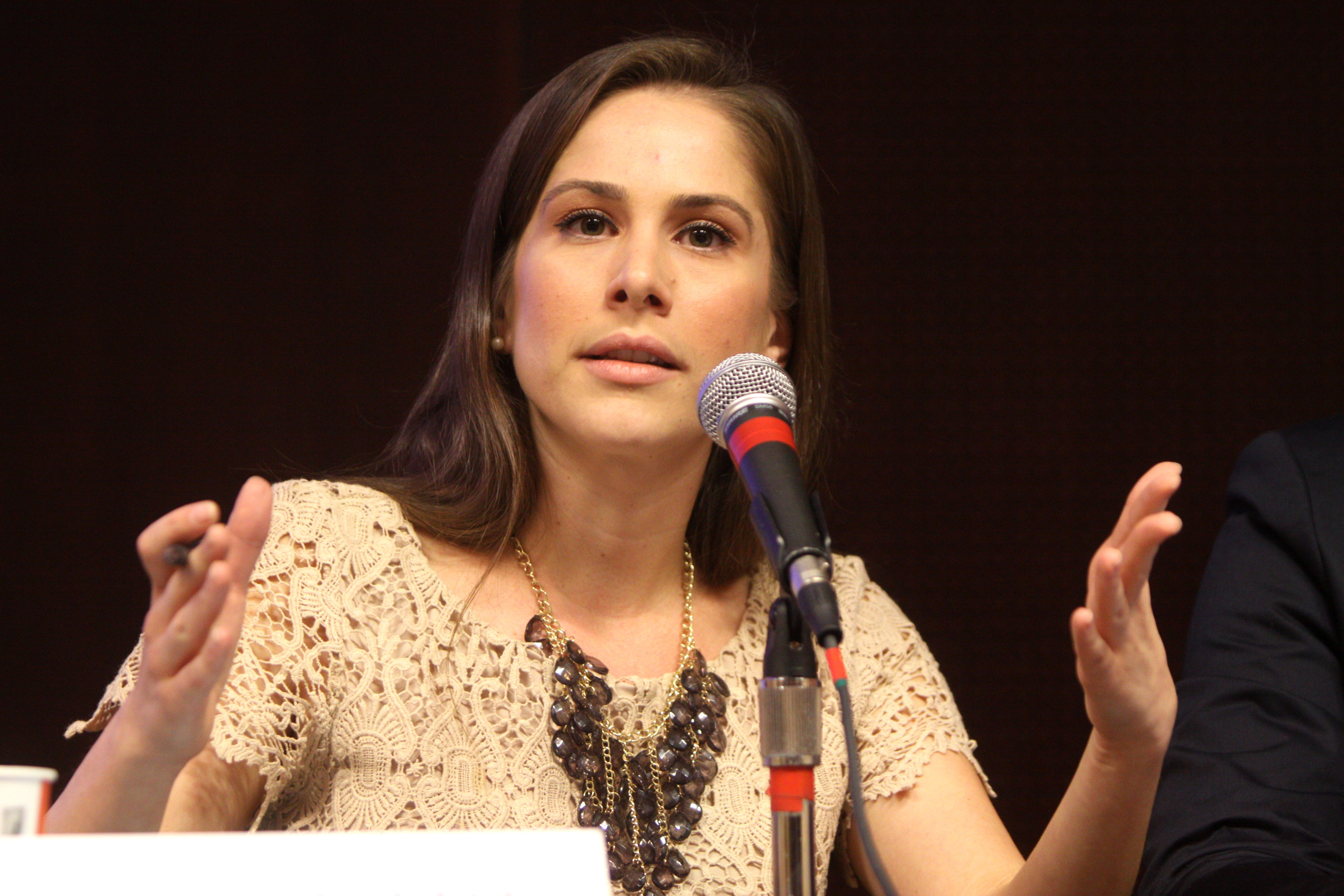 chris gravius recommends anna kasparian hot pic
