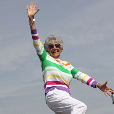 derek messinger recommends grandma spread legs pic