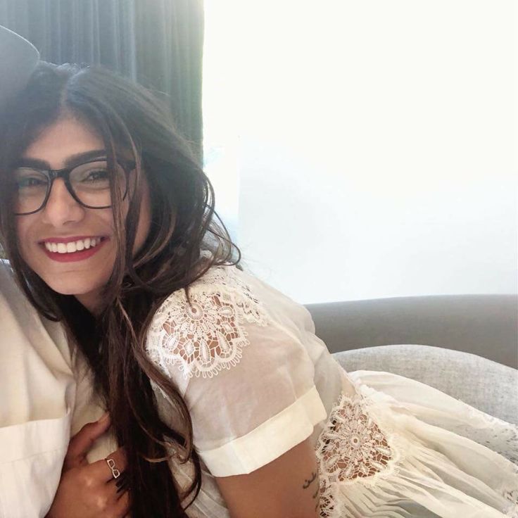 horny mia khalifa - skybri leaked videos oily boobs massage