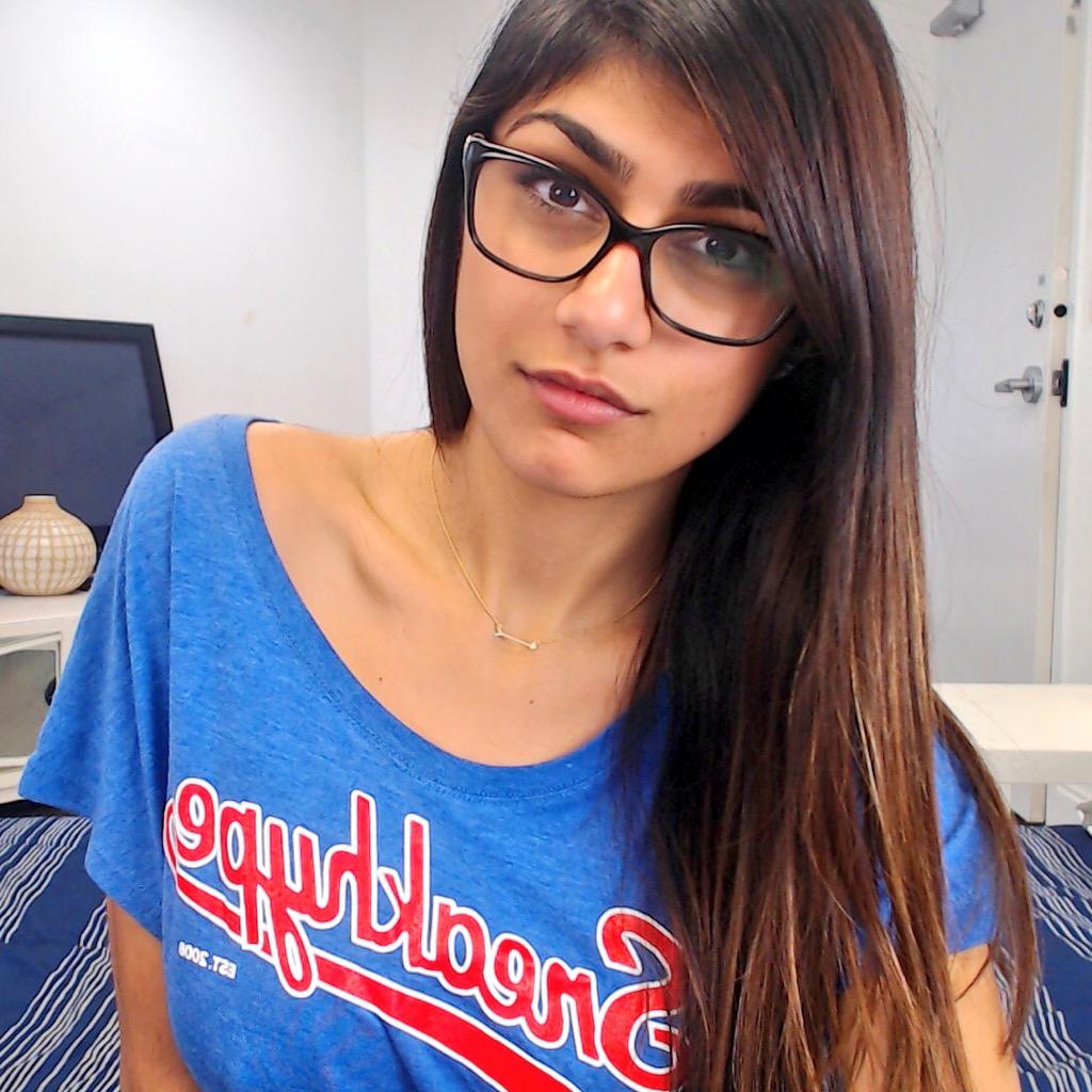 horny mia khalifa - korean teenporn perverse family full videos