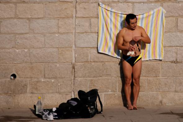 Top pics of alan chong soon lin's XXX archive desra brown add photo