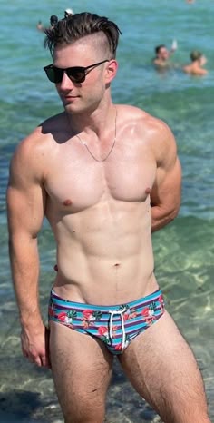 Best of Images of men in speedos