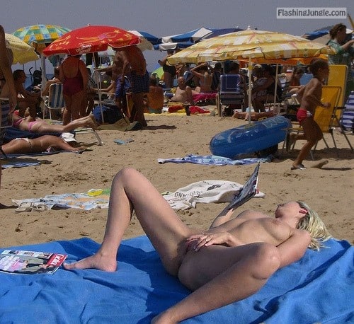 angela van veen recommends Lady Masturbating On Beach