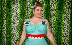 christie seymour like titts luscious photo alyssa atwood recommends anna katz anal pic