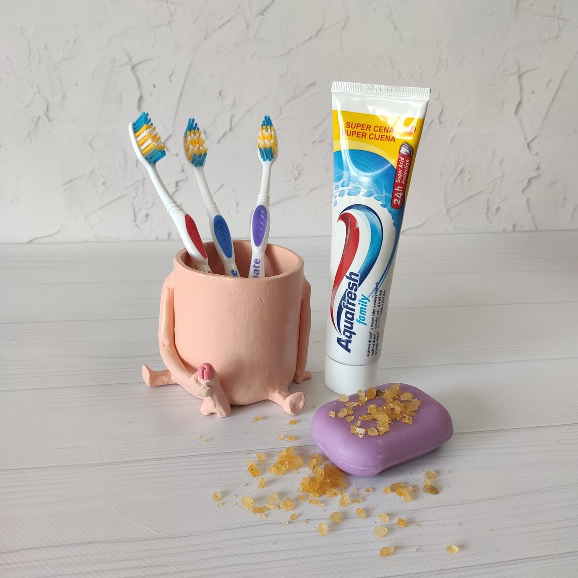 masterbating with toothbrush - marina gold naked kelly hart pregnant