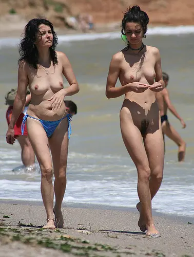 dexter walcott recommends Mom And Daughter Nude Beach