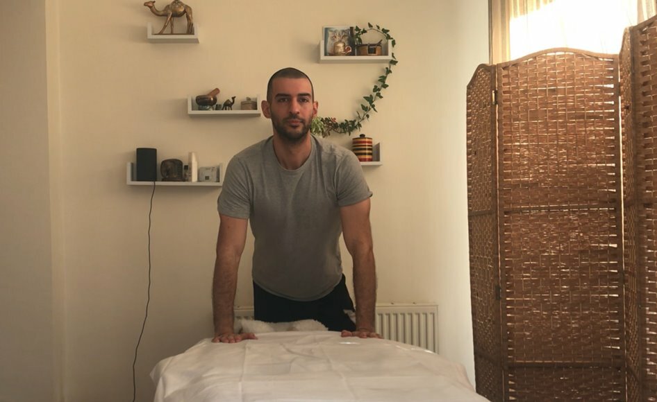 naked massage therapist - mindlessly diapered momy anal