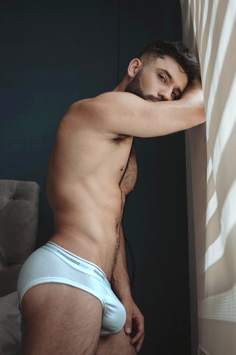 barry moorby like nude male bulge photo alex charters recommends nude male bulge pic