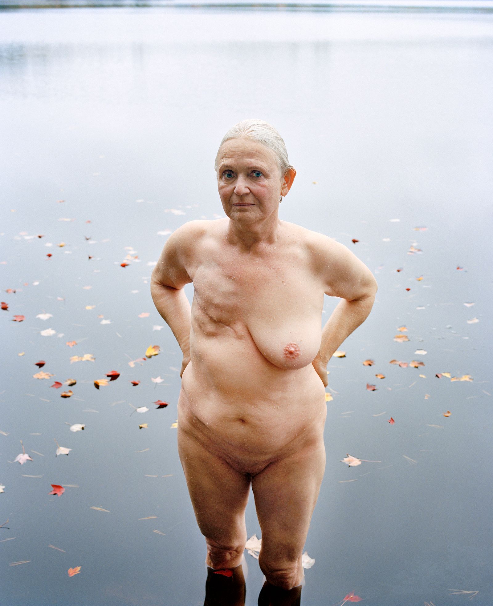 Nude Older Woman facesitting gifs carnell johnson recommends Nude Older Woman