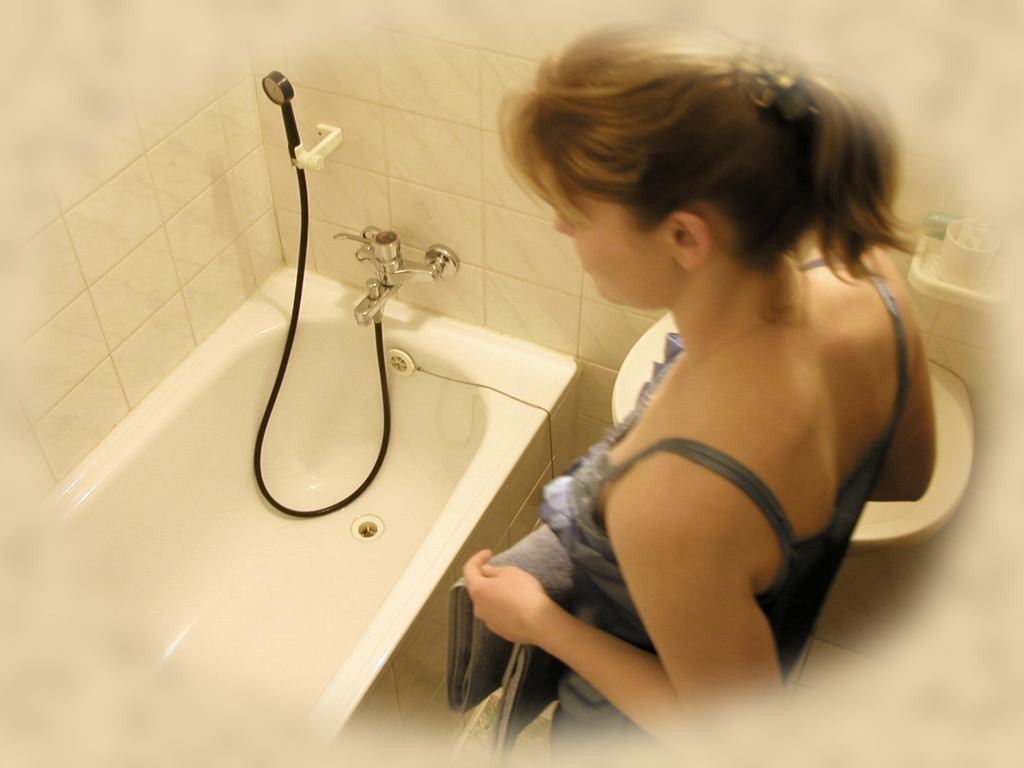 spying on sister changing - christina khalil naked gina kilmer