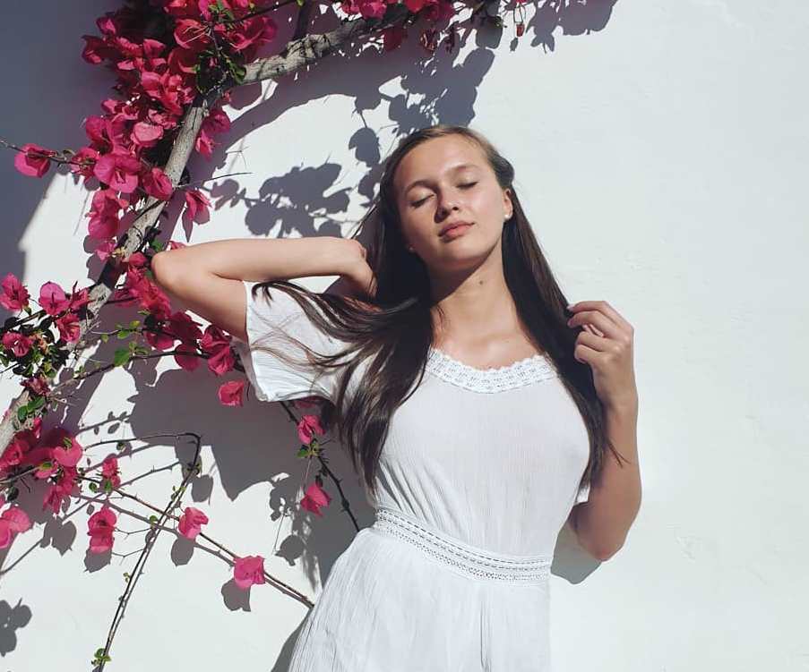 stacy cruz massage - rebecca nude sheena ryder milf