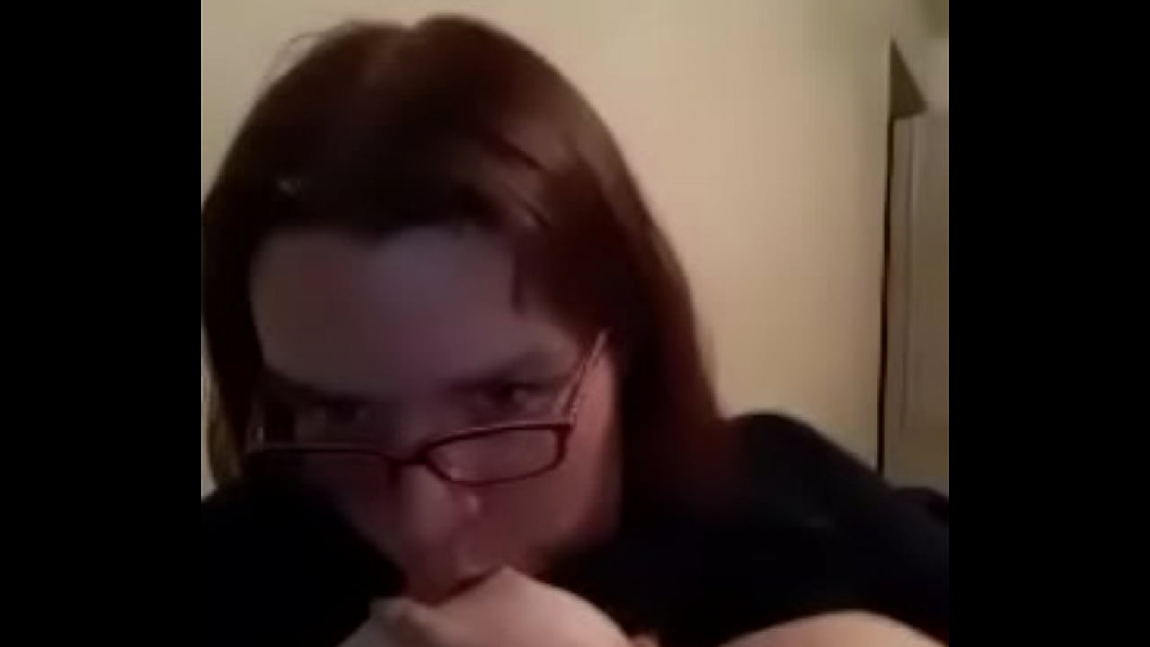 sucks her own nipple cams exchange sucks her own nipple