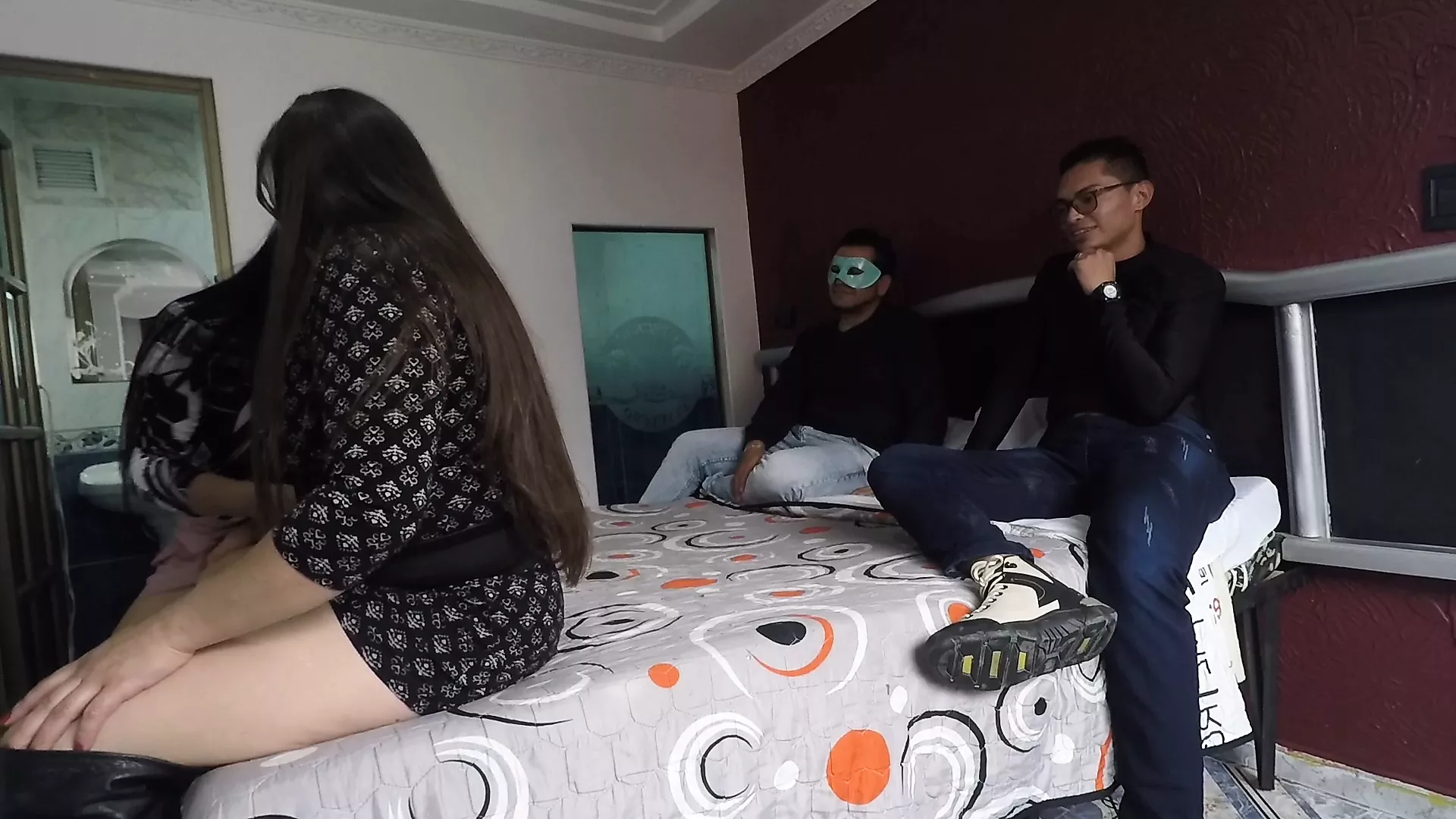 swinger latina - lick my clitoris voyeur cam clips