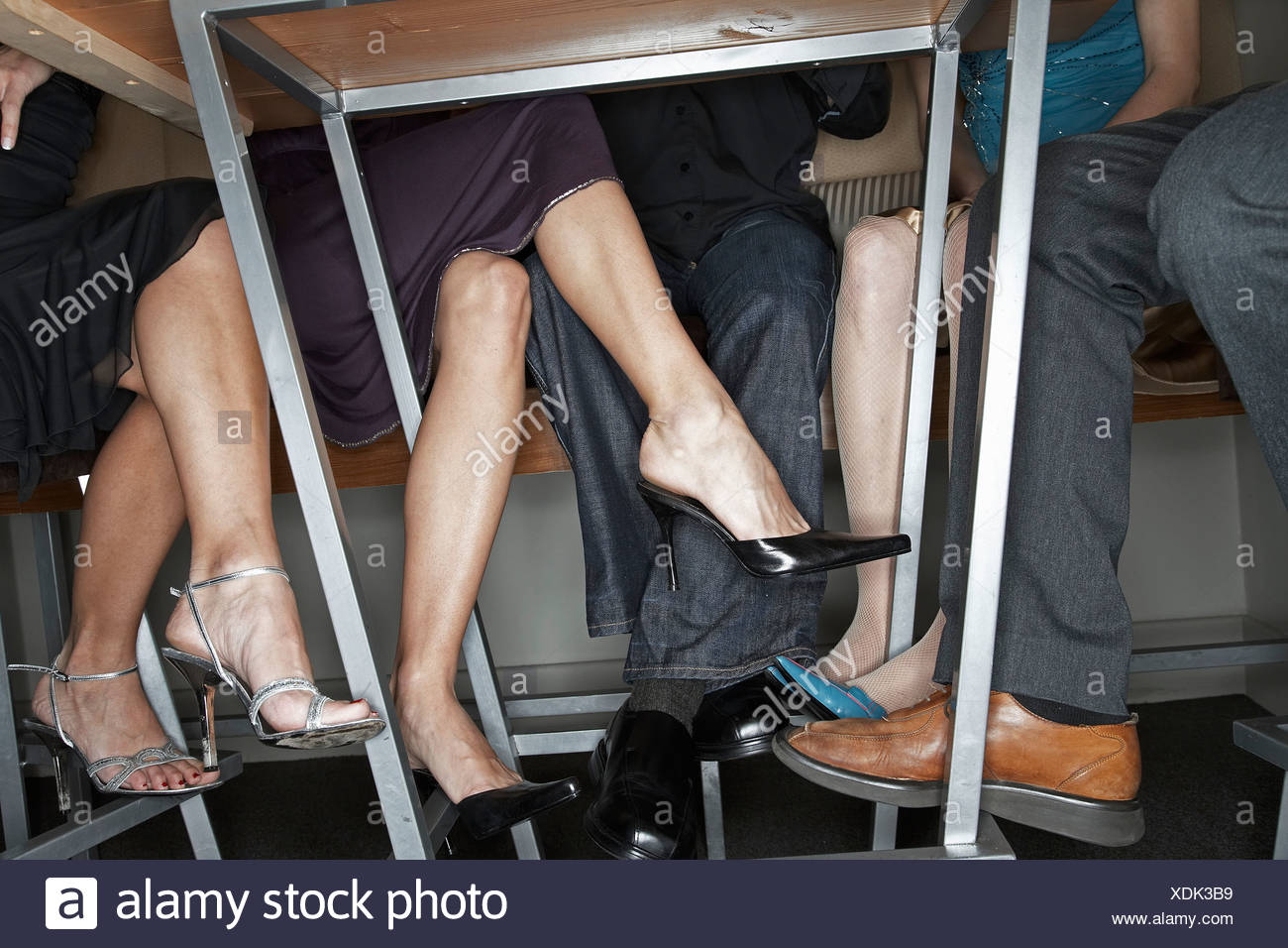 under the table porn videos - big hairy pussi ebony bbw masterbation porn