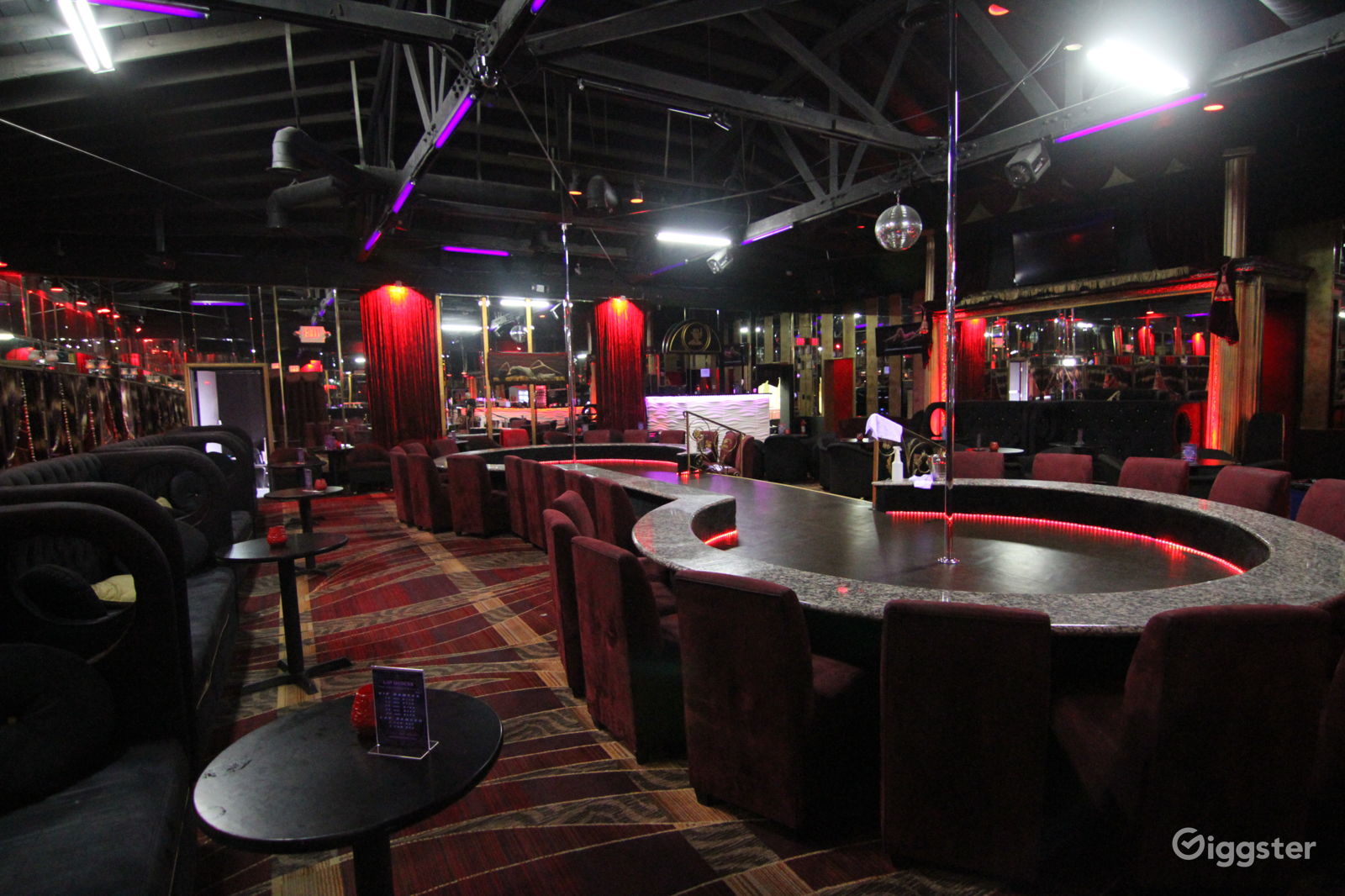 Kira noir bbc token exchange Video From Inside A Strip Club home sex
