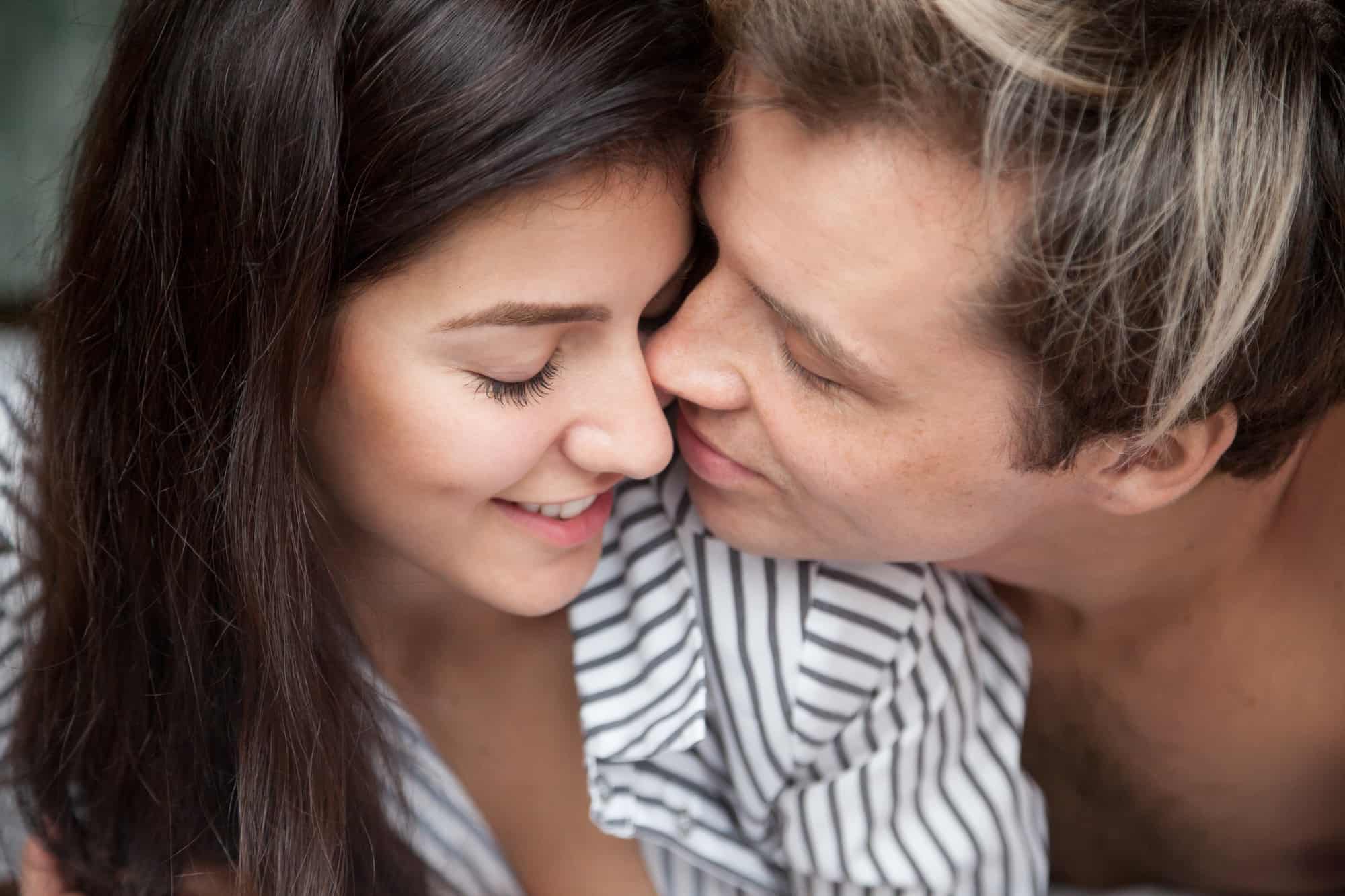 wife shares husband with girlfriend libertin paris wife shares husband with girlfriend
